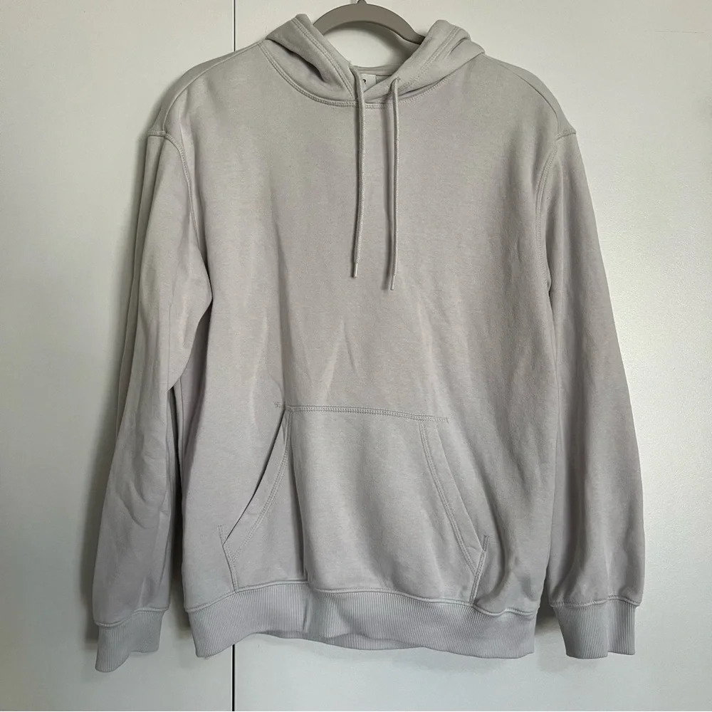 H&M Essentials No 3 Relaxed Fit Hoodie Sweatshirt size small Light Grey